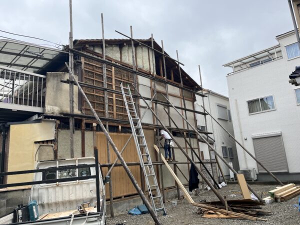 大阪府四条畷市 切り離し部分外壁工事